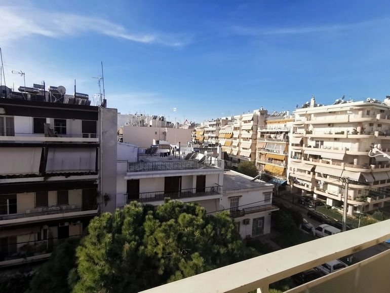 (For Sale) Residential Apartment || Piraias/Piraeus - 94 Sq.m, 2 Bedrooms, 290.000€ 