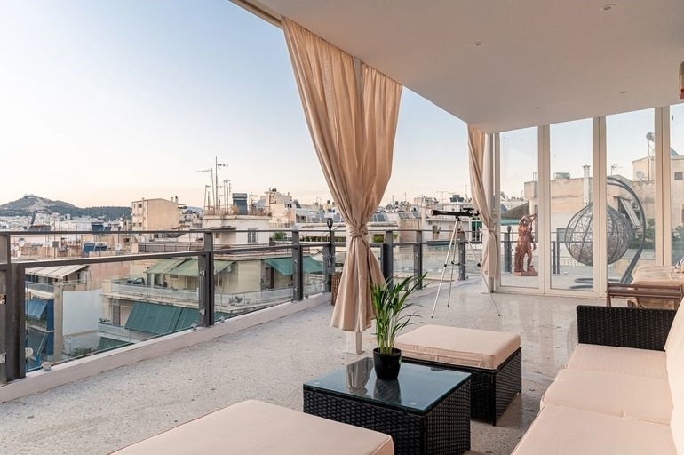 (For Sale) Residential Penthouse || Athens Center/Vyronas - 125 Sq.m, 3 Bedrooms, 750.000€ 