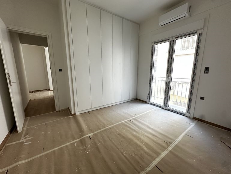 (For Sale) Residential Apartment || Piraias/Piraeus - 35 Sq.m, 1 Bedrooms, 175.000€ 